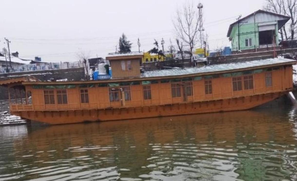 Wood Cock Hotel Srinagar  Exterior photo